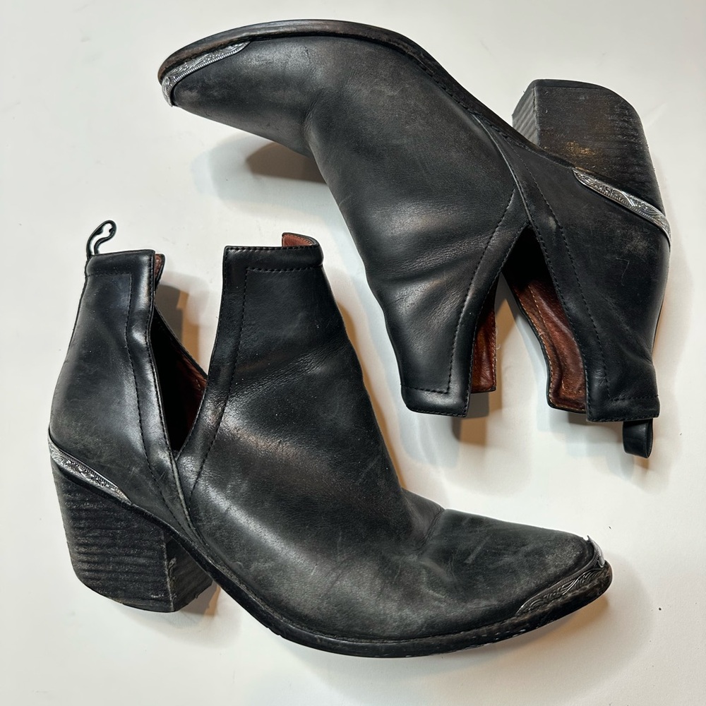 Jeffrey Campbell Cromwell Boot W8.5